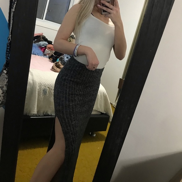Maxi Skirt - Picture 2 of 3